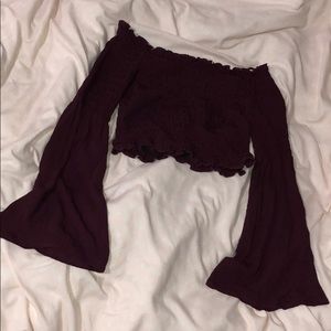 Maroon flowy top🖤
